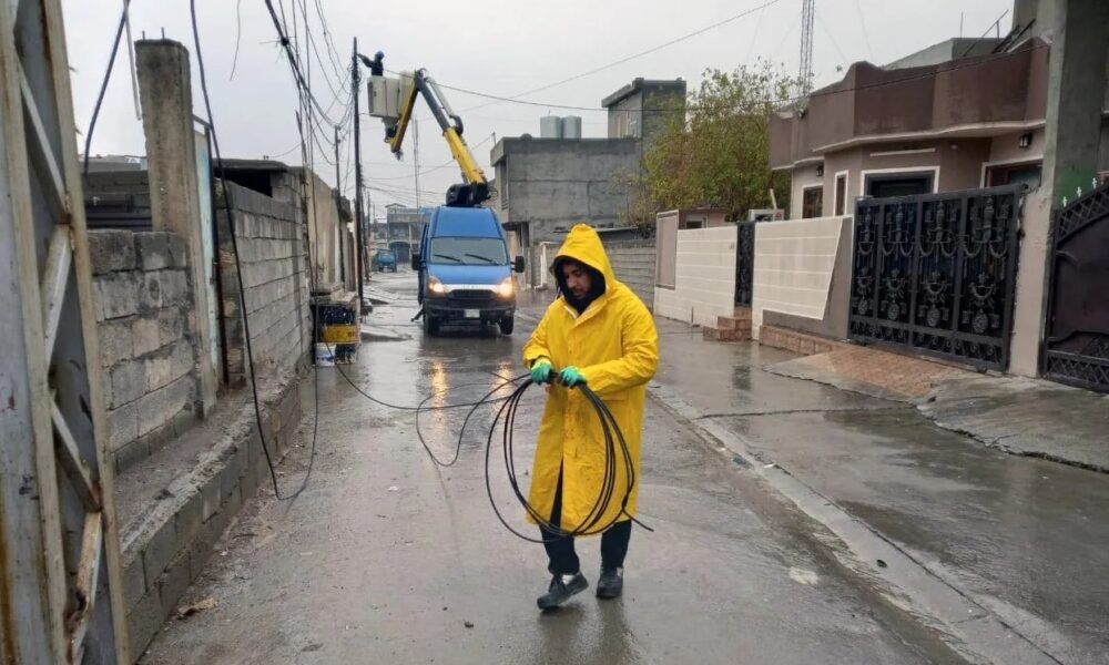 الكهرباء تستنفر كوادرها لمواجهة الأحوال الجوية وهطول الأمطار
