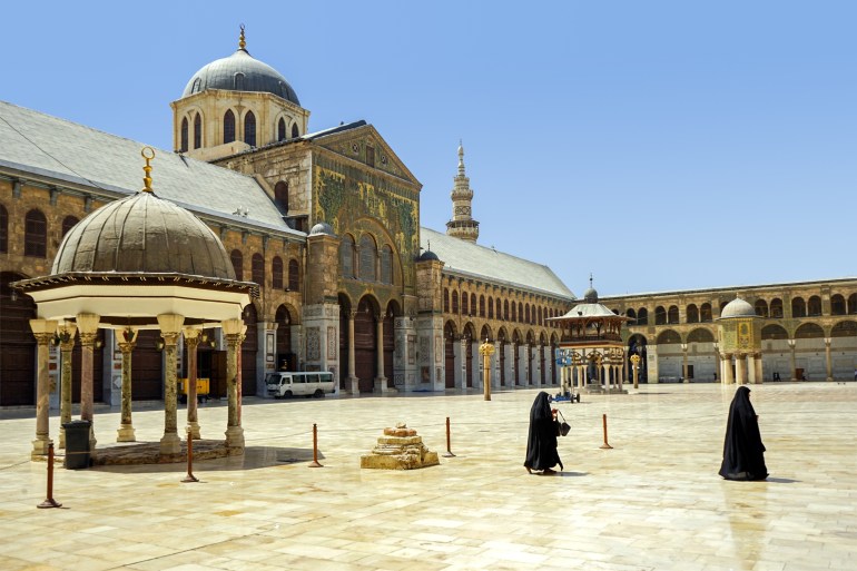 فاجعة تهز المسجد الأموي بدمشق