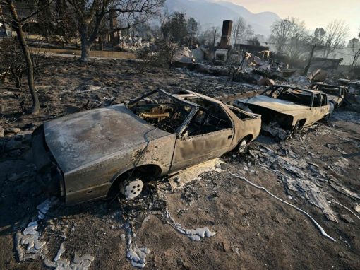 بايدن: إعادة إعمار لوس أنجلوس بعد الحرائق ستكلف مليارات الدولارات