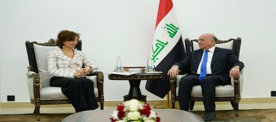 وزير الخارجية يبحث مع مديرة اليونسكو دعم المشاريع الثقافية والتراثية في العراق