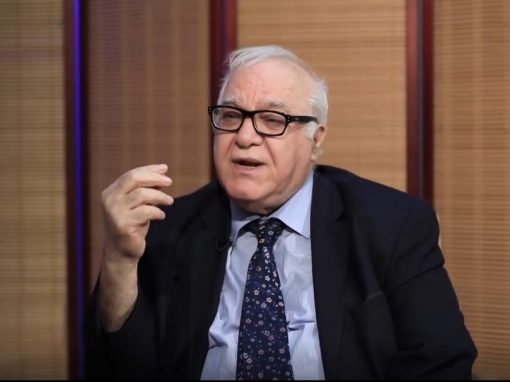 الحكومة تنفي وجود أي مشاكل في تمويل الرواتب