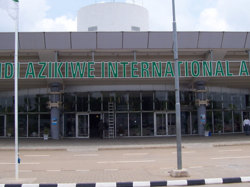 إحباط مخطط لتهريب 13 فتاة نيجيرية إلى بغداد