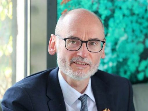 السفير البريطاني يوجه رسالة للعراقيين .. ماهو فحواها؟؟