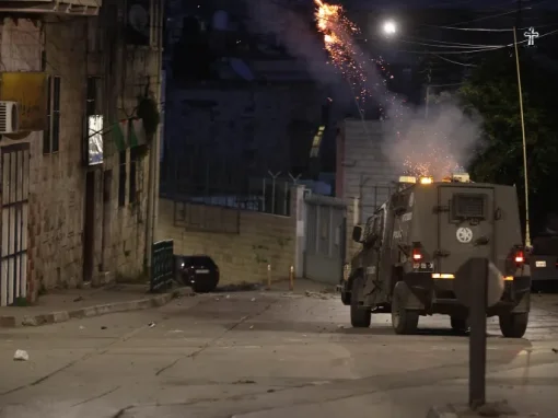 جيش الاحتلال يداهم منزلا في الخليل ويقتحم مدنا وبلدات بالضفة