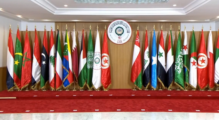 وزير الخارجية : الجامعة العربية تؤكد انعقاد القمة العربية في بغداد يوم 17 أيار