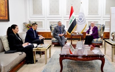 وزيرة المالية وممثل البنك الدولي يبحثان تعزيز التعاون المالي والتنمية المستدامة في العراق