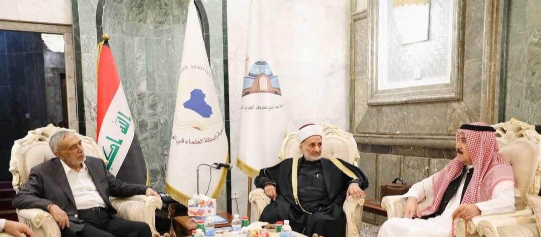رئيس مجلس النواب يزور الحضرة المعروفية الكرخية و يلتقي برئيس ديوان الوقف السني وعدد من الشيوخ الأفاضل