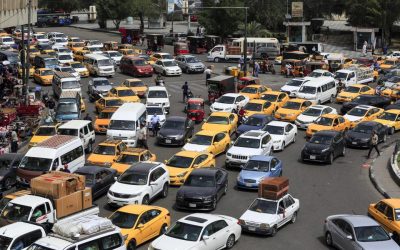 العراق يغرق في زحام 8 ملايين سيارة.. والتجارة تتحرك لكبح فوضى الاستيراد